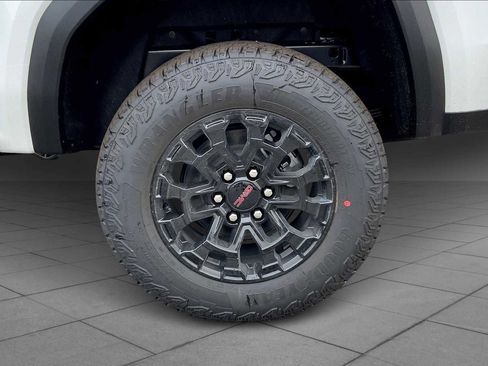 New 2026 GMC Canyon Elevation w/ Convenience Package image 11