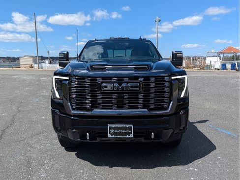 Used 2024 GMC Sierra 2500 Denali Ultimate w/ Max Trailering Package AWD/4WD image 2