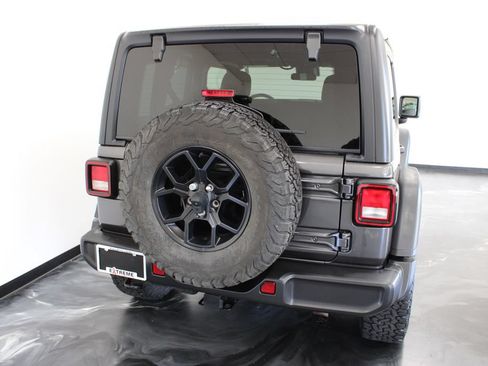 Used 2024 Jeep Wrangler Sport AWD/4WD image 6