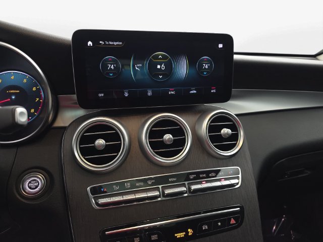 Used 2022 Mercedes-Benz GLC 300 4MATIC image 24