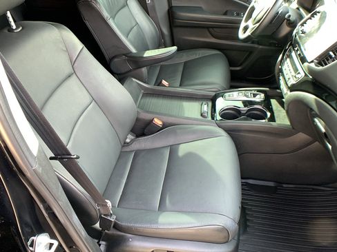 Used 2021 Honda Pilot Touring image 32