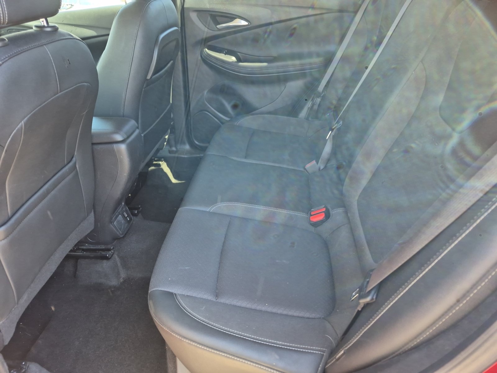 Used 2022 Buick Encore GX Preferred w/ Cold Weather Comfort Package AWD/4WD image 20