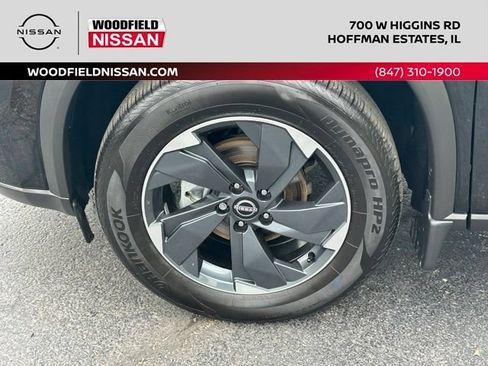 Certified 2025 Nissan Rogue SV AWD/4WD image 8