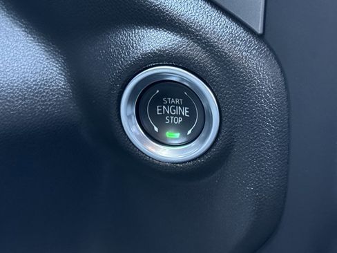 Used 2025 Chevrolet Silverado 2500 Custom w/ Custom Convenience Package image 20