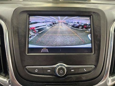 Used 2020 Chevrolet Equinox LT FWD image 17