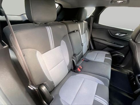 Used 2024 Chevrolet Blazer LT w/ Convenience Package FWD image 18