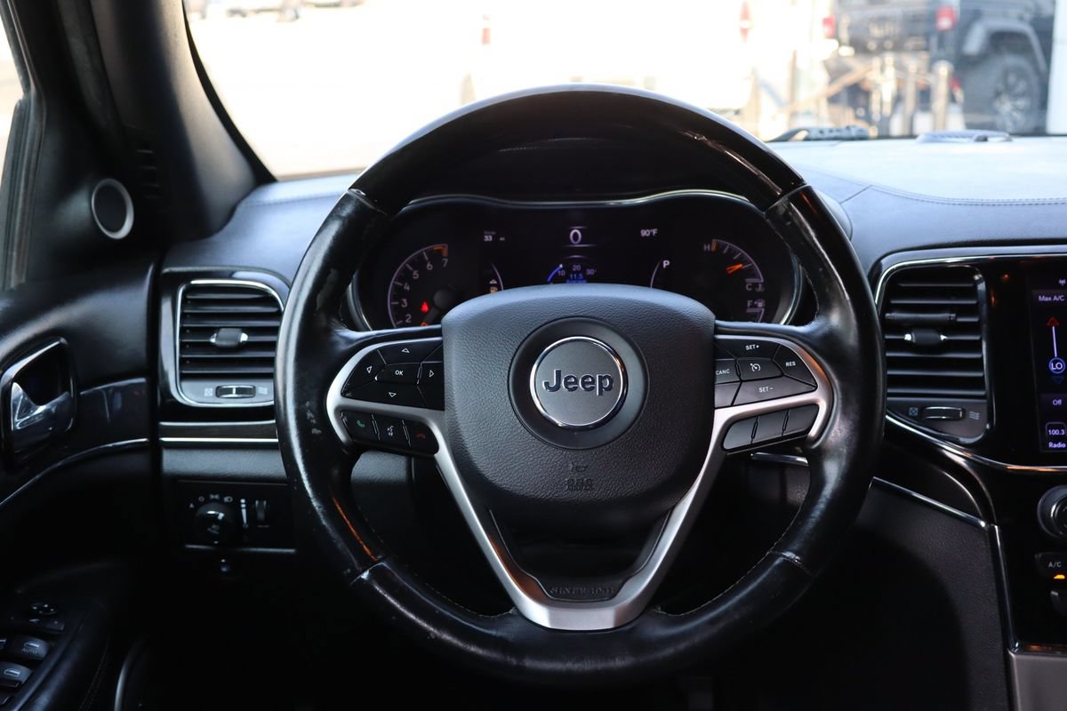 Used 2019 Jeep Grand Cherokee Overland AWD/4WD image 14