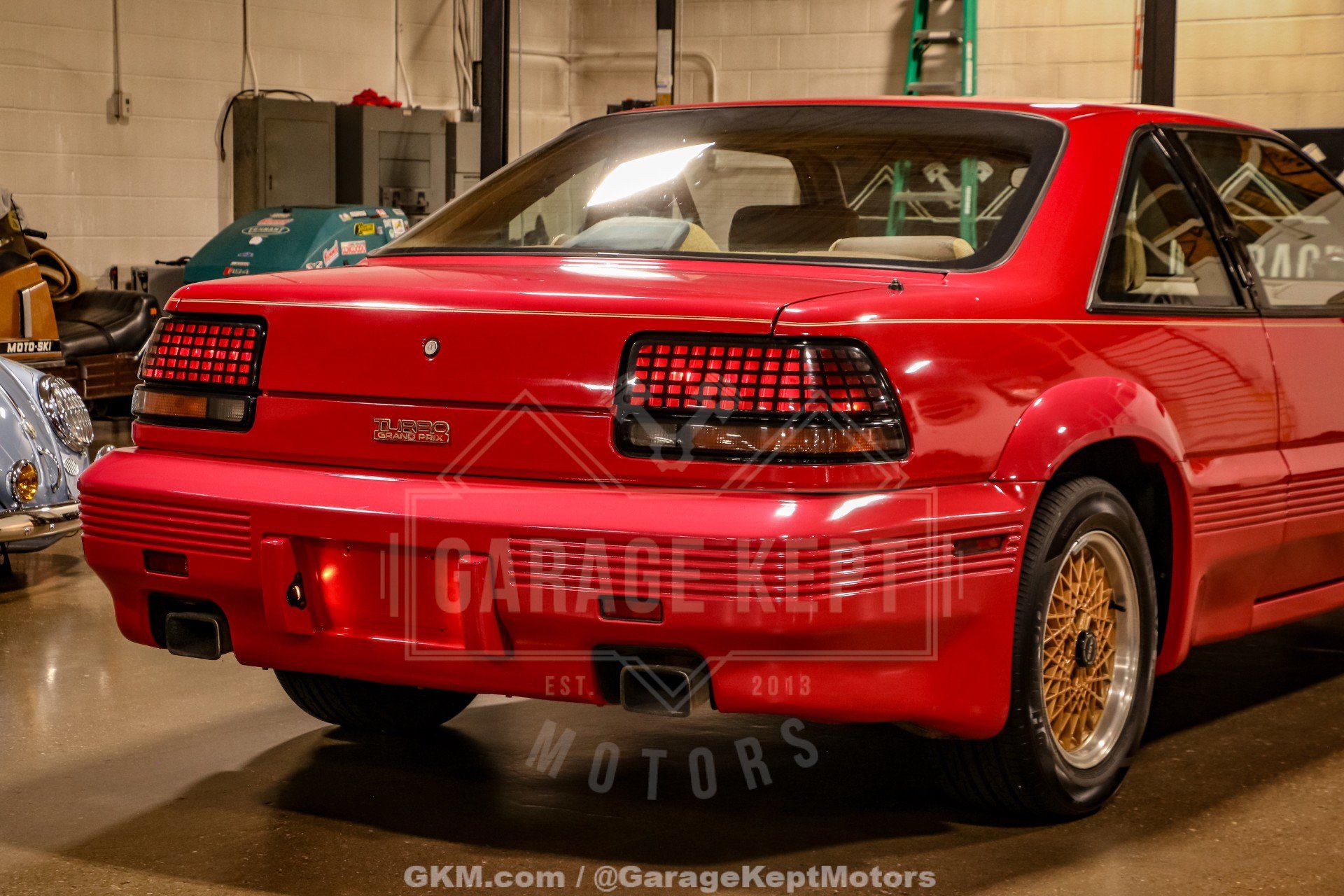 Used 1990 Pontiac Grand Prix SE FWD image 45