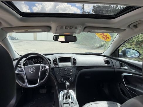 Used 2011 Buick Regal CXL w/ RL4 Preferred Equipment Group FWD image 9