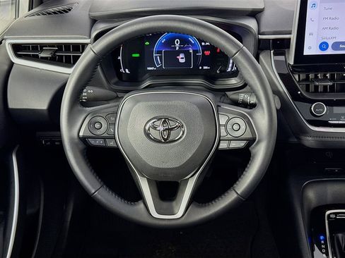 Used 2025 Toyota Corolla SE w/ SE Premium Package image 35