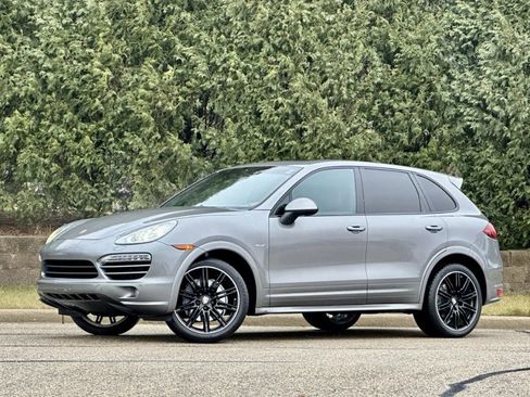 Used 2013 Porsche Cayenne Diesel image 2