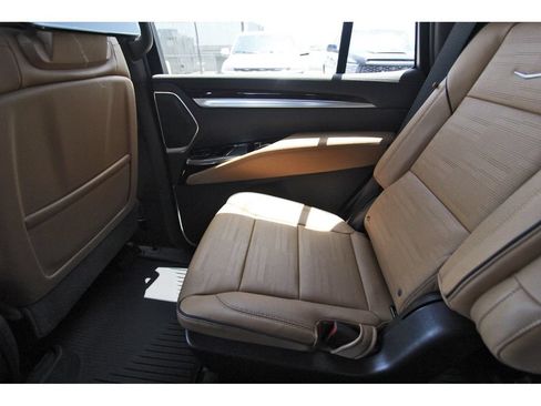 New 2026 Cadillac Escalade Luxury w/ Touring Package AWD/4WD image 12