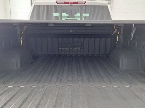 Used 2023 Chevrolet Silverado 1500 High Country w/ Z71 Off-Road Package AWD/4WD image 34