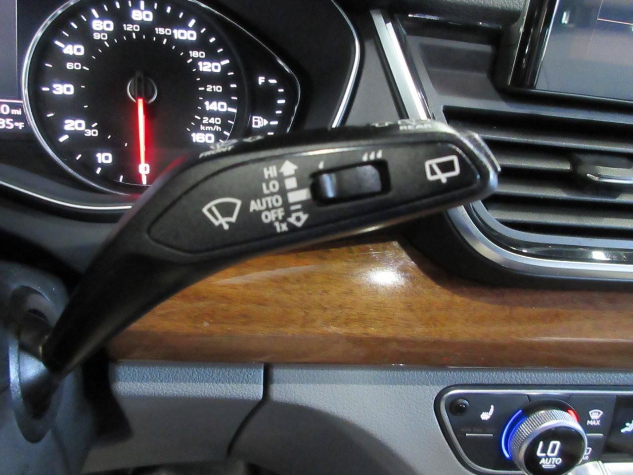 Used 2023 Audi Q5 Premium Plus w/ Convenience Package AWD/4WD image 22