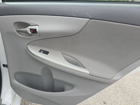 Used 2010 Toyota Corolla FWD image 16