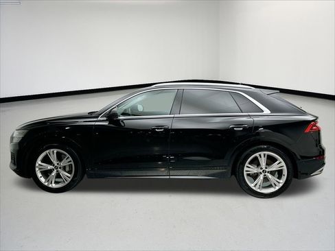 Used 2022 Audi Q8 Prestige w/ Prestige Package image 2