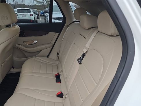 Used 2021 Mercedes-Benz GLC 300 GLC 300 image 16