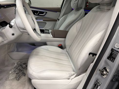 Certified 2023 Mercedes-Benz EQS 580 4MATIC SUV image 24
