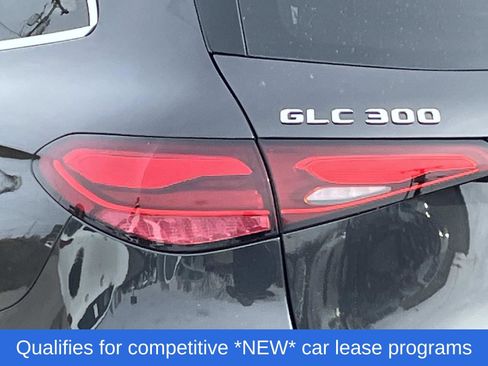 Used 2026 Mercedes-Benz GLC 300 GLC 300 image 9