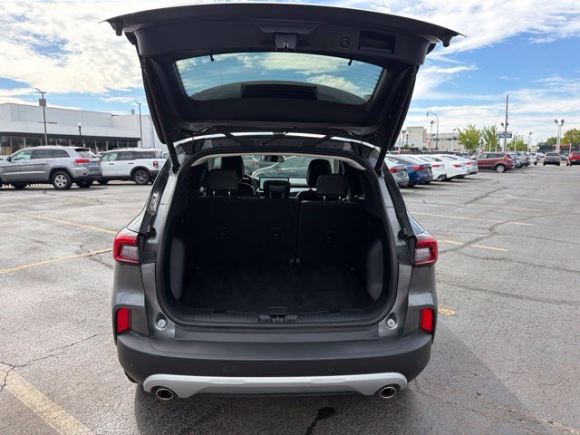Certified 2025 Ford Escape Platinum AWD/4WD image 13