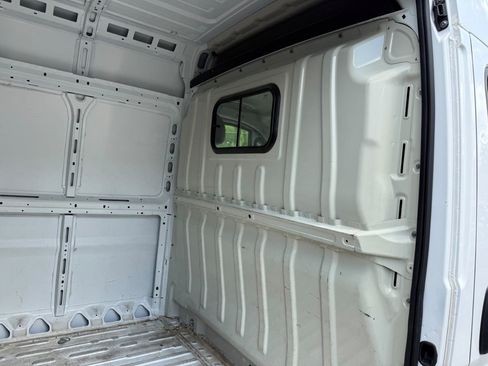 Used 2025 RAM ProMaster 2500 w/ Convenience Group FWD image 27