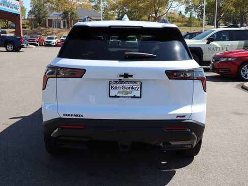 New 2026 Chevrolet Equinox RS w/ Convenience Package III image 30