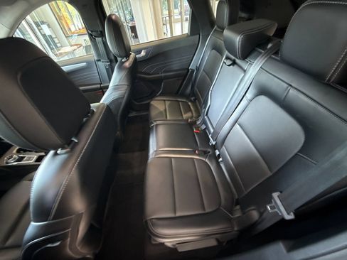 Used 2024 Ford Escape Platinum AWD/4WD image 12