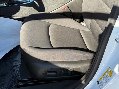 Used 2024 Chevrolet Malibu LT image 17