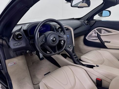 Used 2020 McLaren 720S Spider image 7