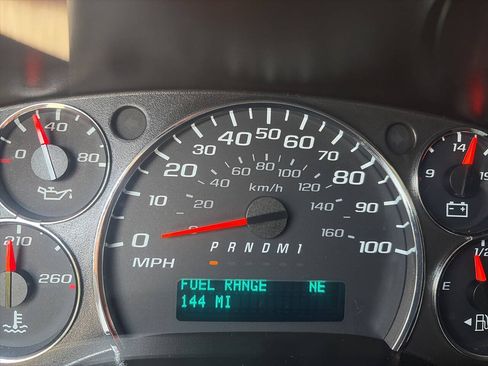 Used 2020 Chevrolet Express 2500 Extended w/ Enhanced Convenience Package RWD image 12