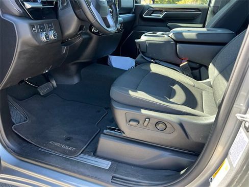 Certified 2024 GMC Sierra 2500 SLE w/ SLE Value Package; image 9