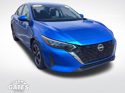 Used 2025 Nissan Sentra SV FWD image 1