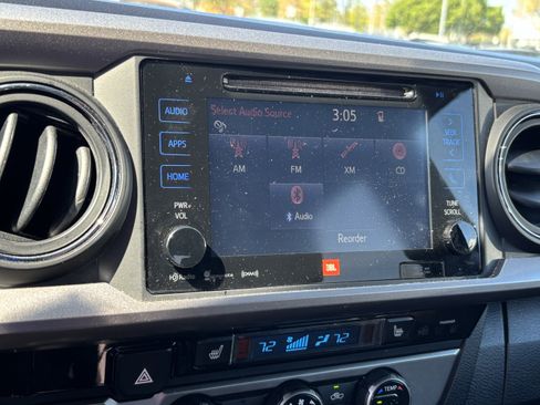 Used 2017 Toyota Tacoma Limited w/ Tow Package image 23