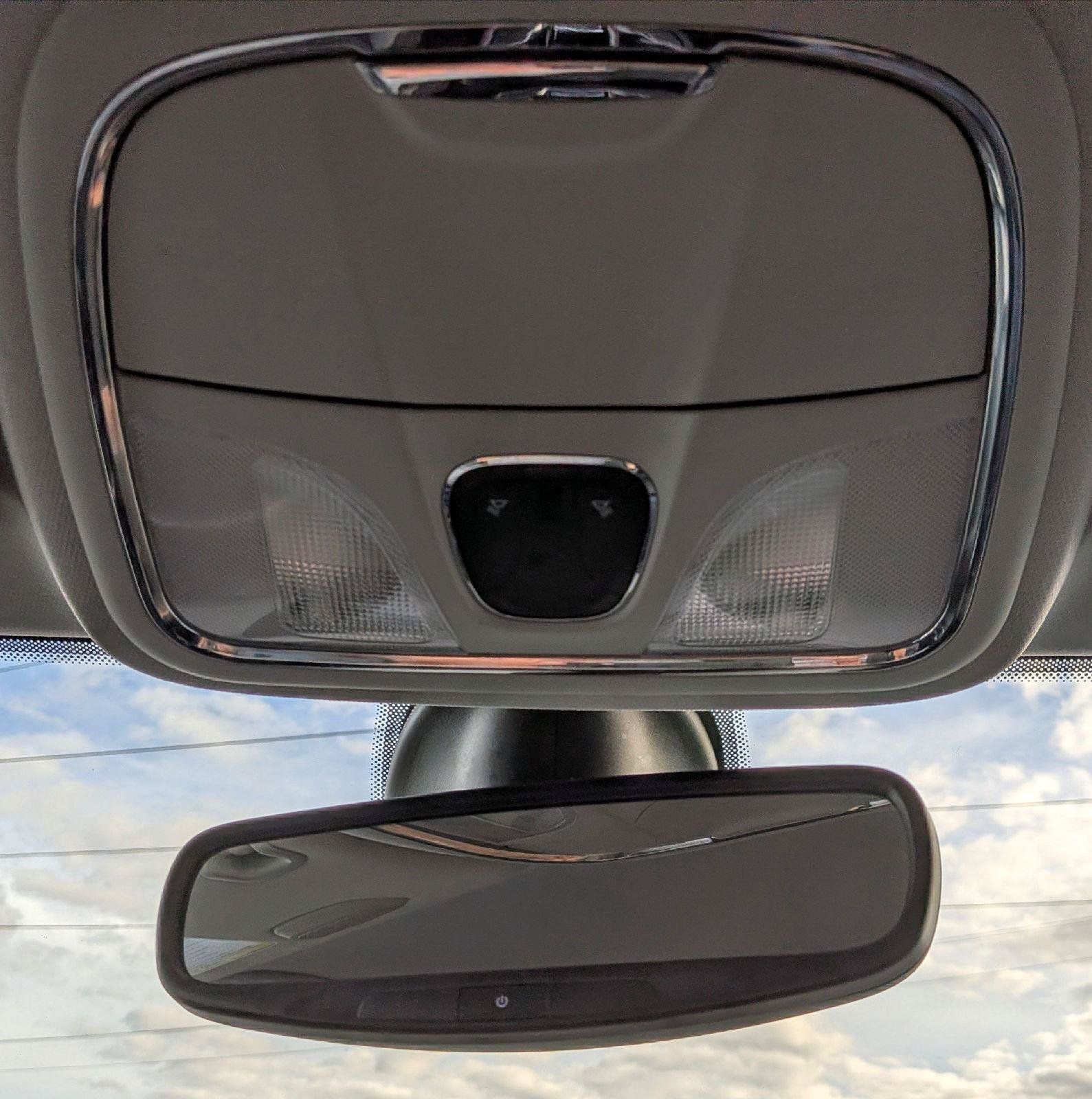 Used 2020 Jeep Cherokee Limited FWD image 22