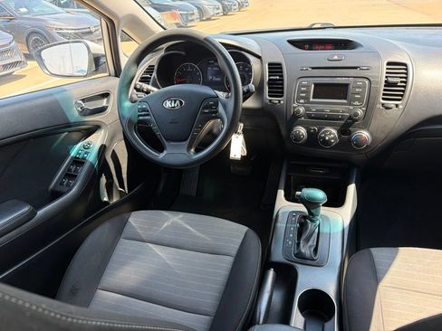 Used 2016 Kia Forte LX FWD image 20