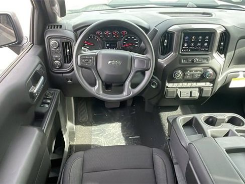 New 2026 Chevrolet Silverado 1500 Custom Trail Boss w/ LPO, Dark Essentials Package image 16