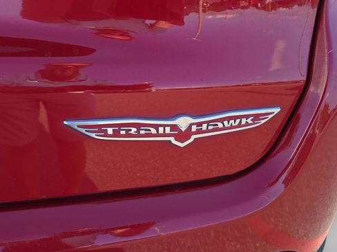 Used 2018 Jeep Compass Trailhawk w/ Leather Interior Group AWD/4WD image 5