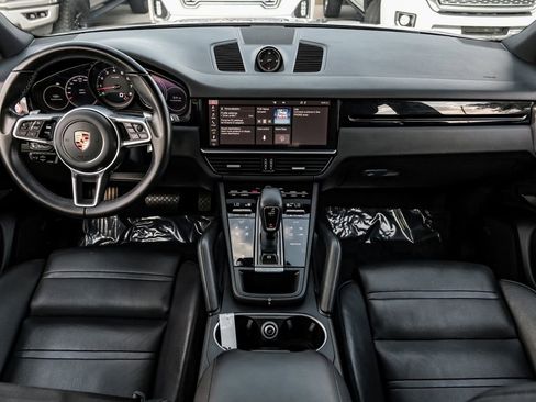Used 2021 Porsche Cayenne image 11