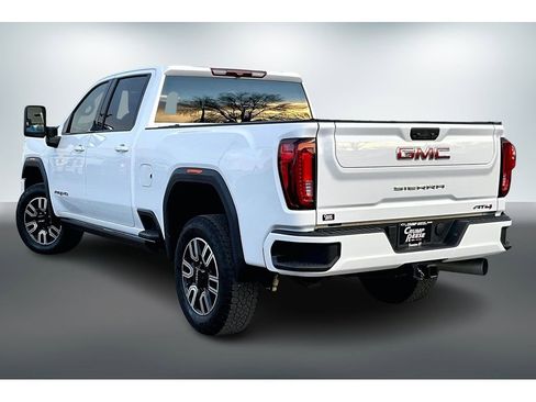 Used 2022 GMC Sierra 3500 AT4 image 4