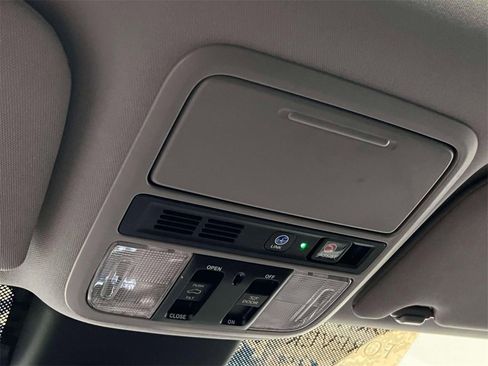 Used 2023 Honda Odyssey Touring image 31