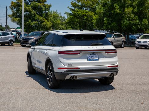 Used 2025 Lincoln Corsair Reserve AWD/4WD image 5