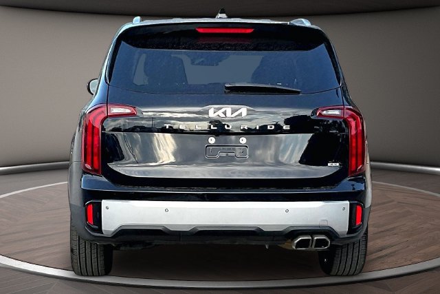 Used 2024 Kia Telluride S AWD/4WD image 4