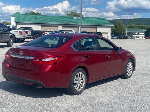 Used 2017 Nissan Altima 2.5 S w/ Power Driver Seat Package FWD image 4