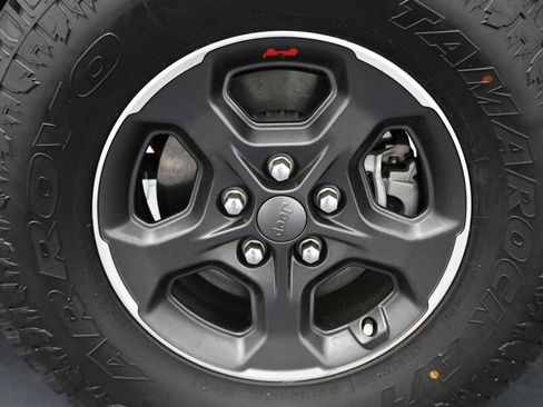 Used 2023 Jeep Gladiator Rubicon AWD/4WD image 31