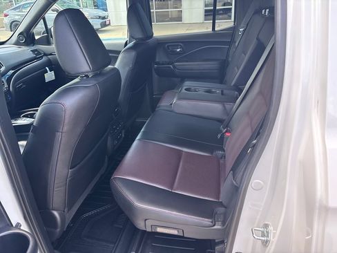 Certified 2025 Honda Ridgeline Black Edition image 25
