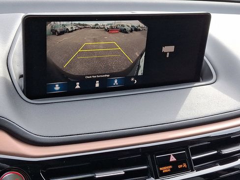 Used 2022 Acura MDX SH-AWD w/ Technology Package image 25