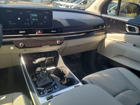 New 2026 Kia Carnival SX Prestige FWD image 12