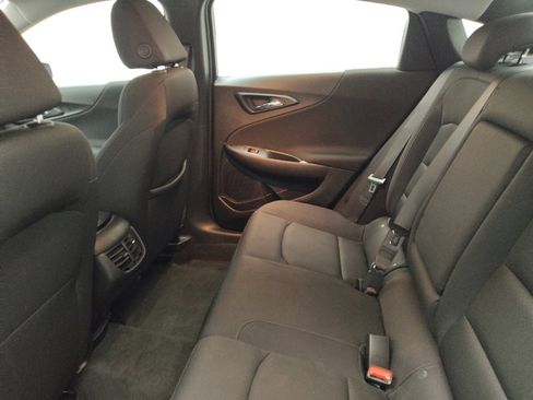 Used 2024 Chevrolet Malibu LT FWD image 18