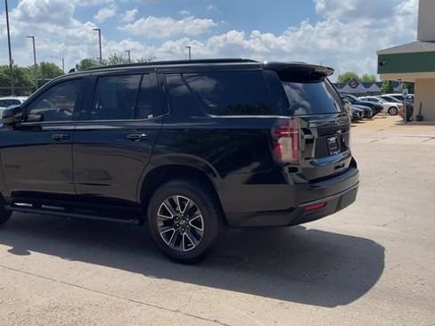 Used 2021 Chevrolet Tahoe Z71 w/ Luxury Package AWD/4WD image 6