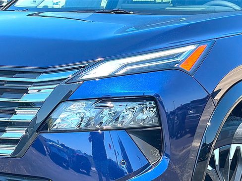 New 2026 Nissan Rogue Platinum w/ Platinum Premium Package AWD/4WD image 4